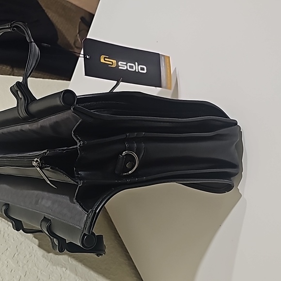 Solo Harrison Triple Compartment 15.6-Inch Laptop BriefcaseSolo - Picture 2 of 5